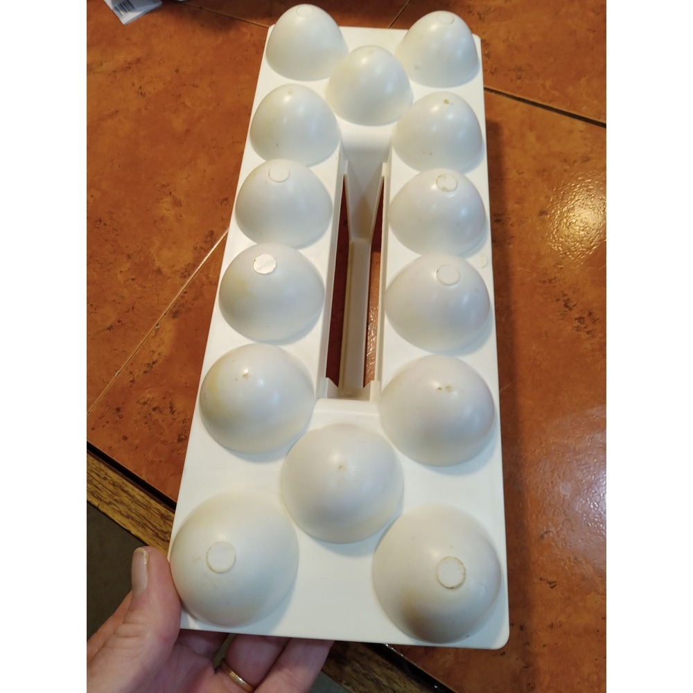 Vintage Plastic Deviled Egg Tray 12 Slot Server with Center Handle Off White - Picture 3 of 3